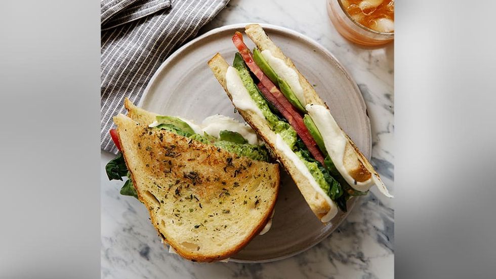 by GREEN GODDESS CAFÉ, MAKES 1 sandwich