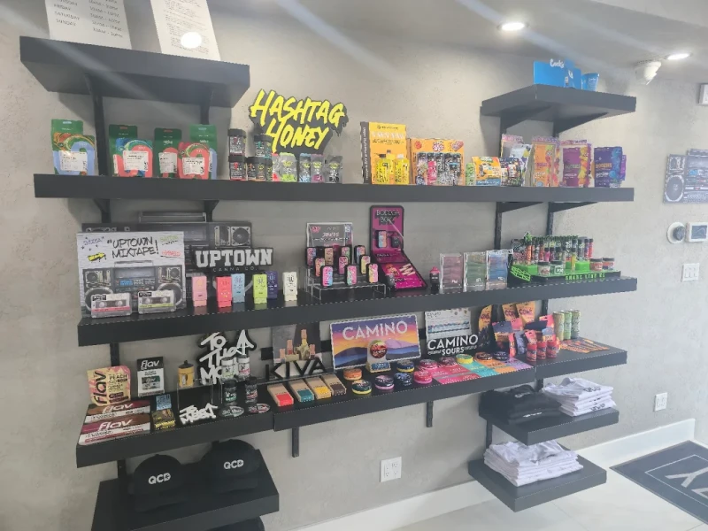 elfbar nachfüll pod läuft aus Best vape shops in NYC for smoking, relaxing and buying new gear main image 0
