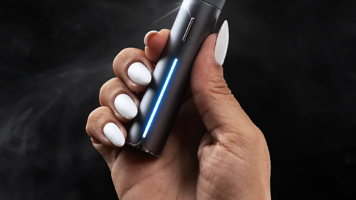 Puffco Pivot Review: The Ultimate Portable Concentrate Vaporizer - The Bluntness