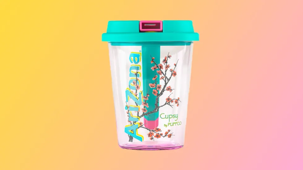 PuffCo's Cupsy, a collab with AriZona Beverages.