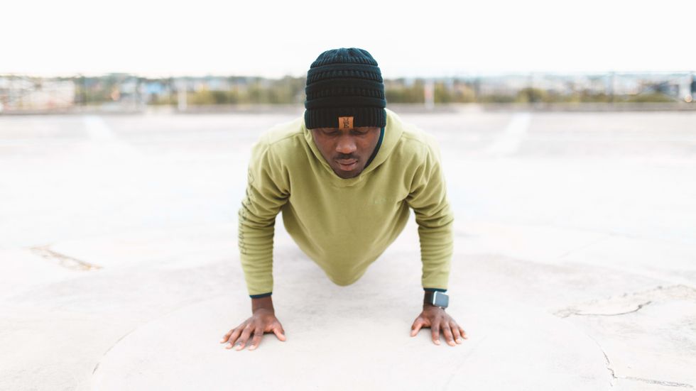 The Best Weed Smoking Games to Play - Push-Up Challenge