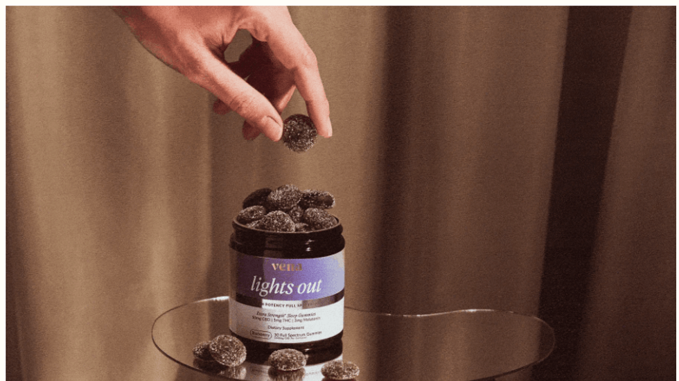 Trouble sleeping? Vena CBD's Lights Out will fix that.